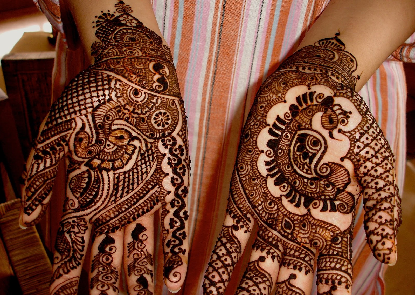 scarica gratis mehndi design wallpaper,mehndi,modello,alcanna,design,marrone