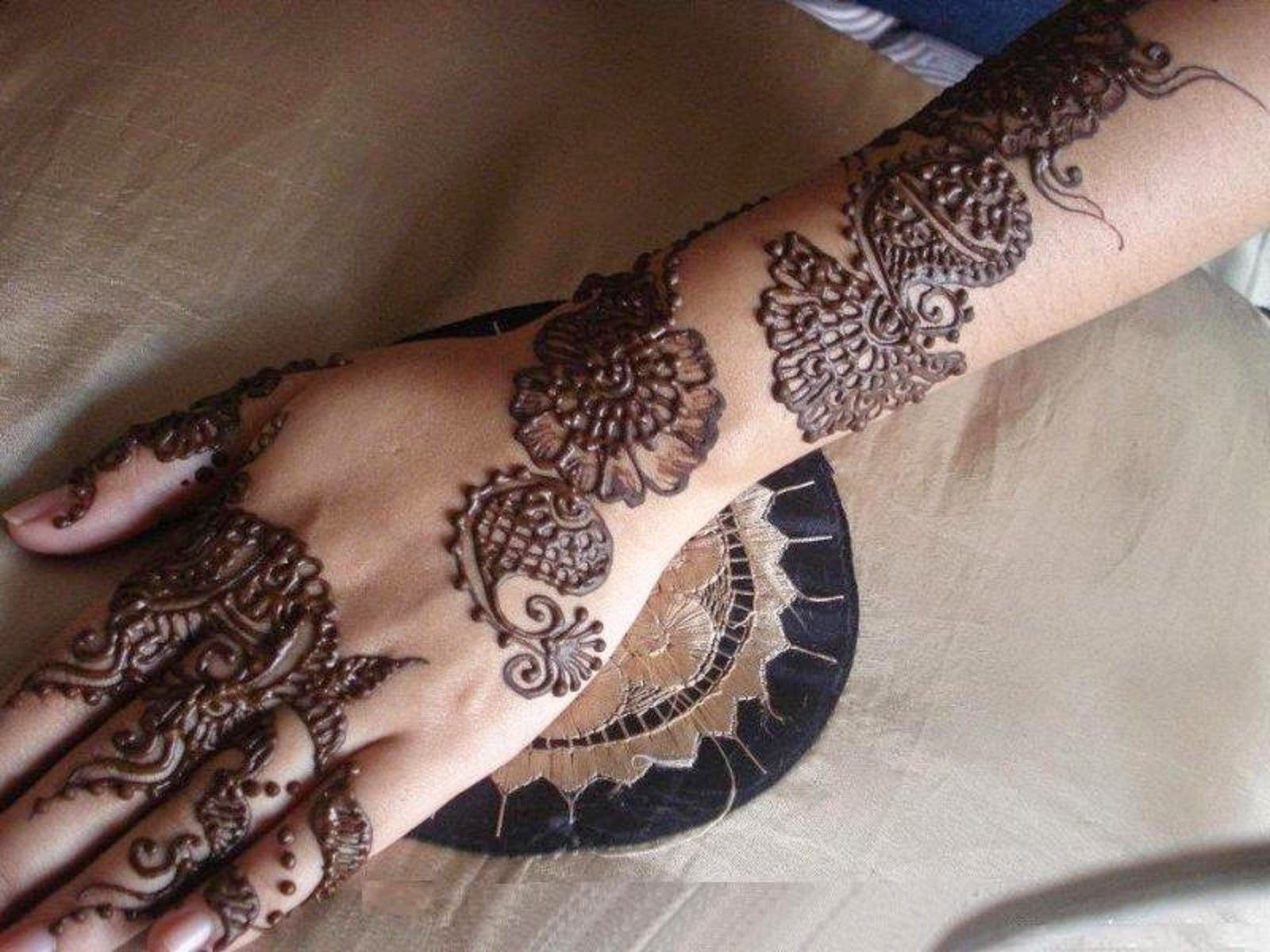10. Nail Mehndi Design Download: Where to Find the Best Designs Online - wide 1