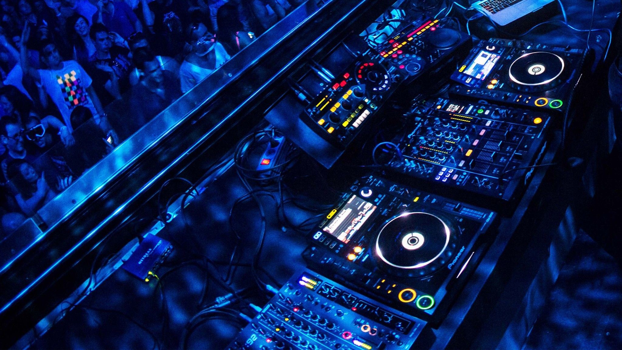 glowing live wallpaper,electronics,blue,technology,cdj,electric blue