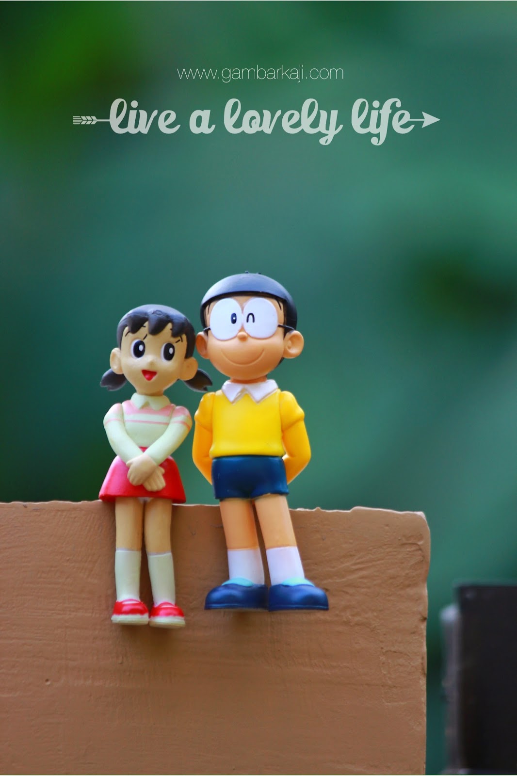 nobita shizuka love wallpapers,dessin animé,figurine,dessin animé,relation amicale,jouet