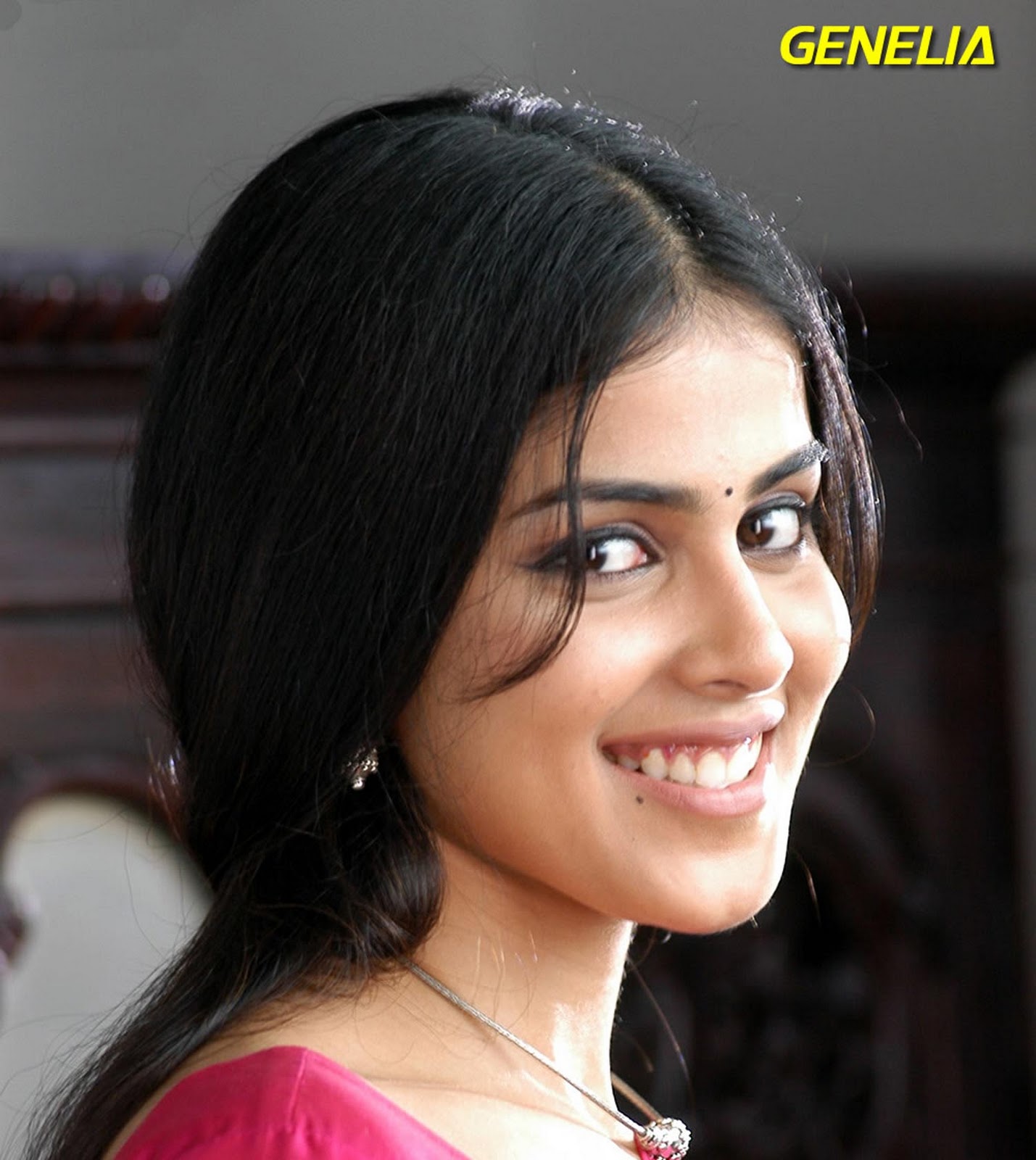 fonds d'écran genelia d souza,cheveux,coiffure,sourcil,cheveux noirs,front