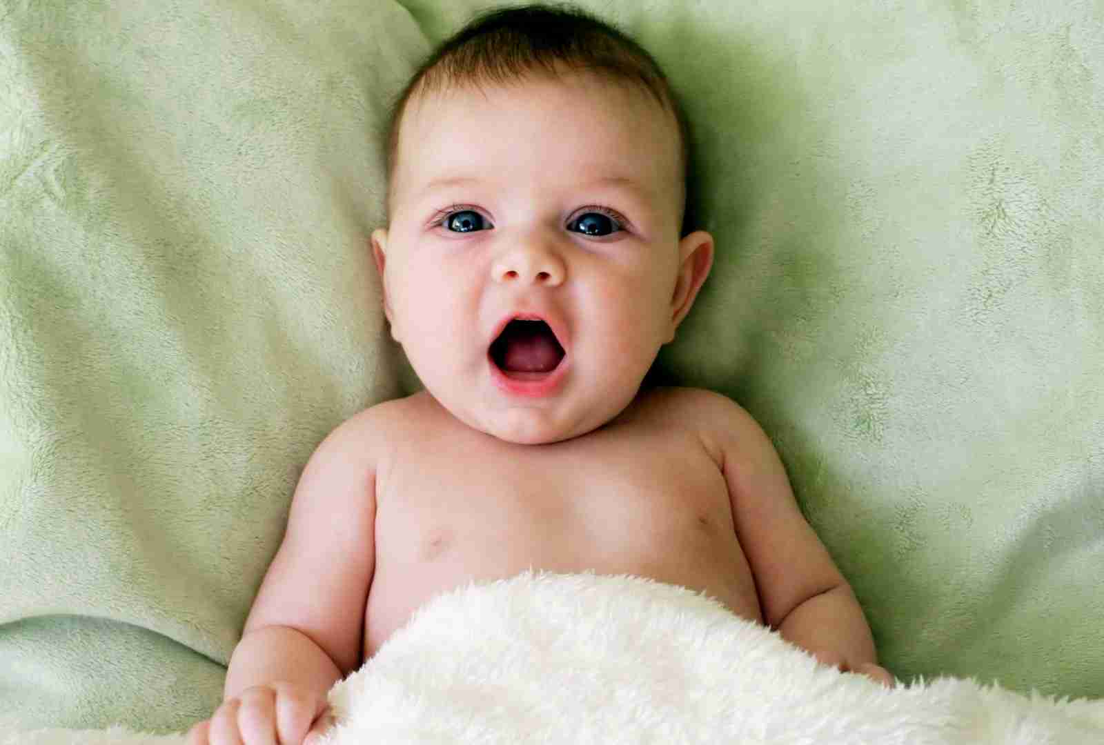 インドのかわいい赤ちゃんのhdの壁紙,赤ちゃん,子,面,面白い顔を作る赤ちゃん,頭