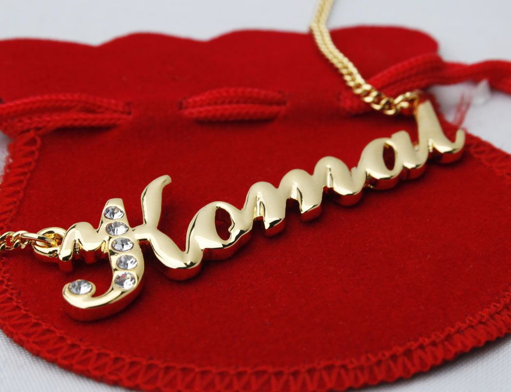 Komal Name Gold Pendant WallpaperUse