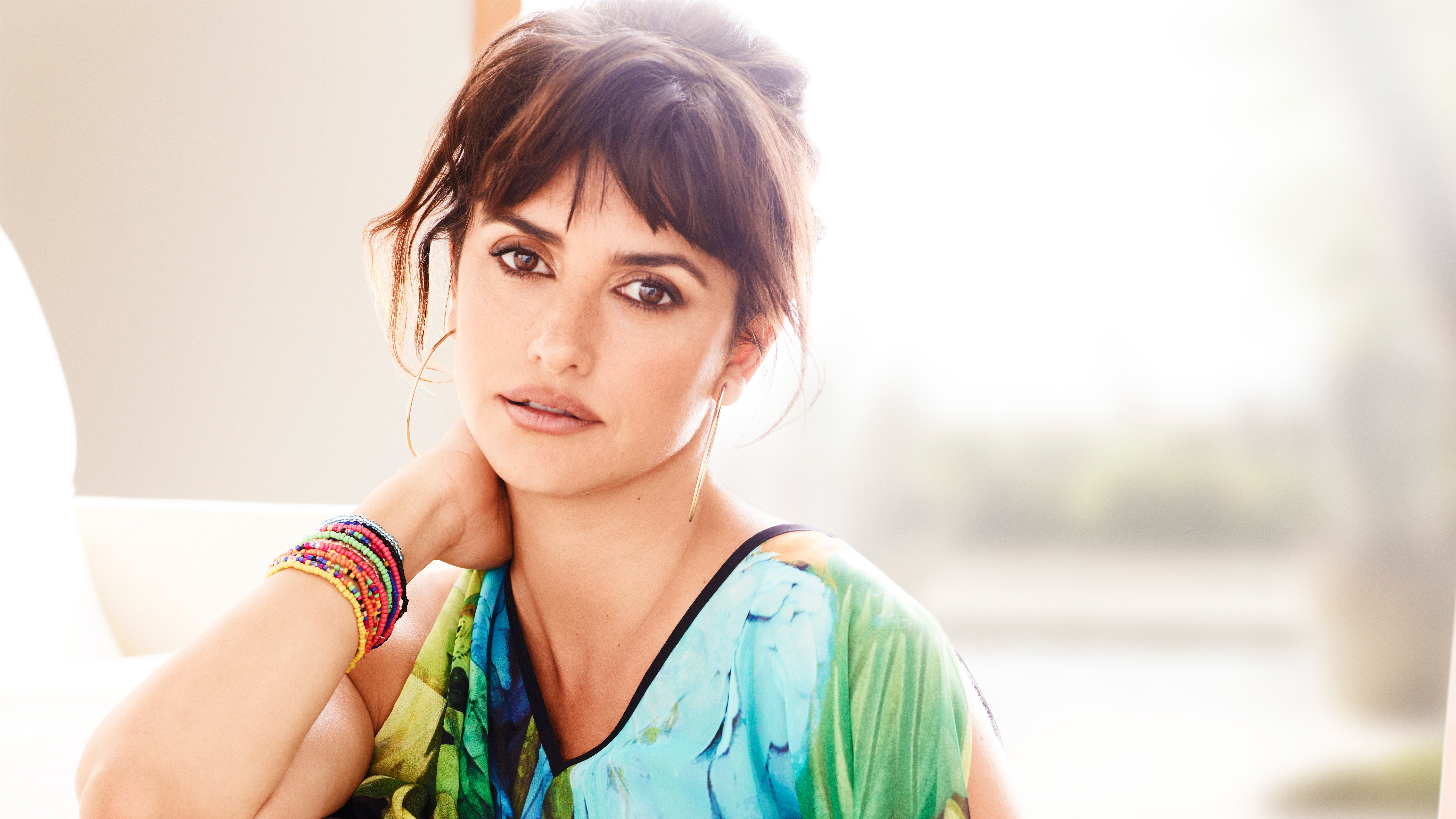 penelope cruz wallpaper,hair,hairstyle,beauty,skin,chin