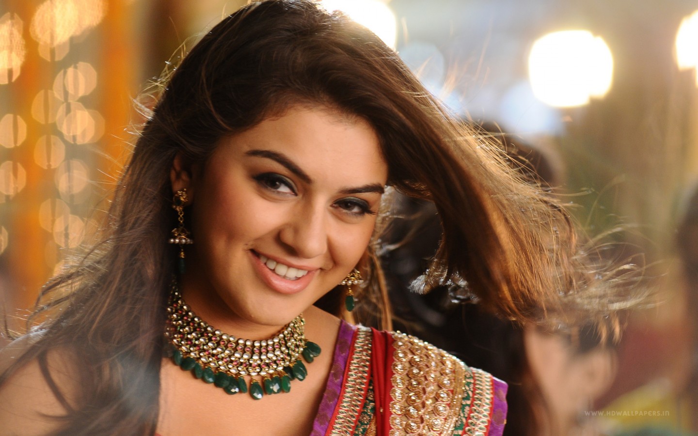 papier peint hansika motwani,cheveux,beauté,sourire,séance photo,sari