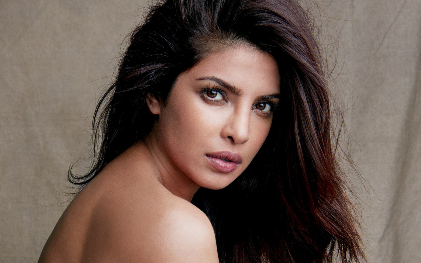 priyanka wallpaper,hair,face,eyebrow,hairstyle,beauty