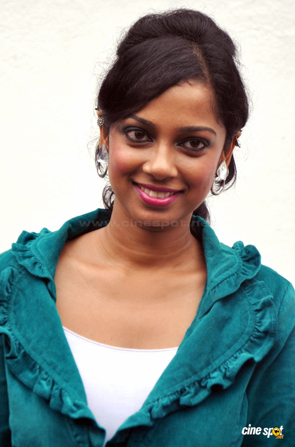 pavithra name tapete,haar,augenbraue,frisur,stirn,fotoshooting