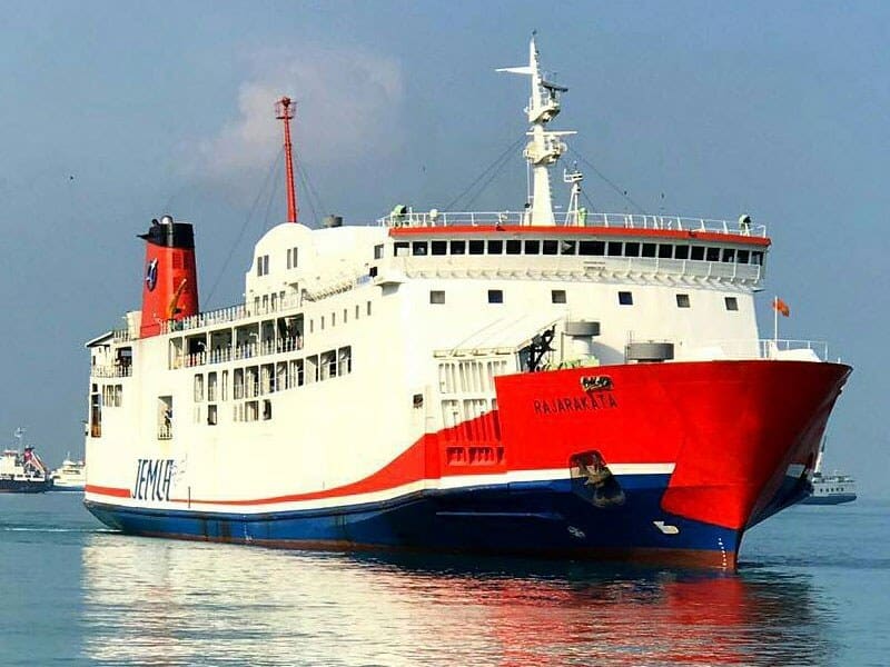 wallpaper kapal laut,vehicle,water transportation,ship,ferry,boat