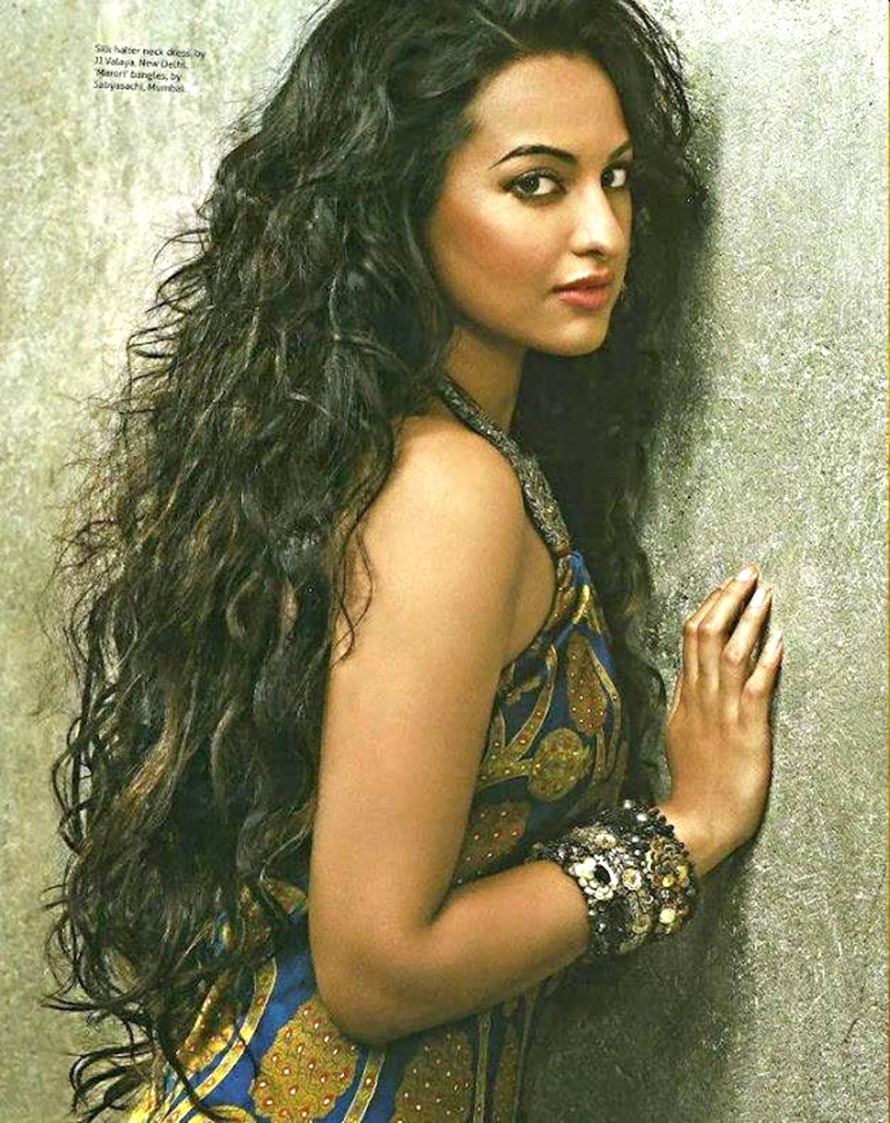 sonakshi sinha ke wallpaper,hair,long hair,hairstyle,photo shoot,black hair