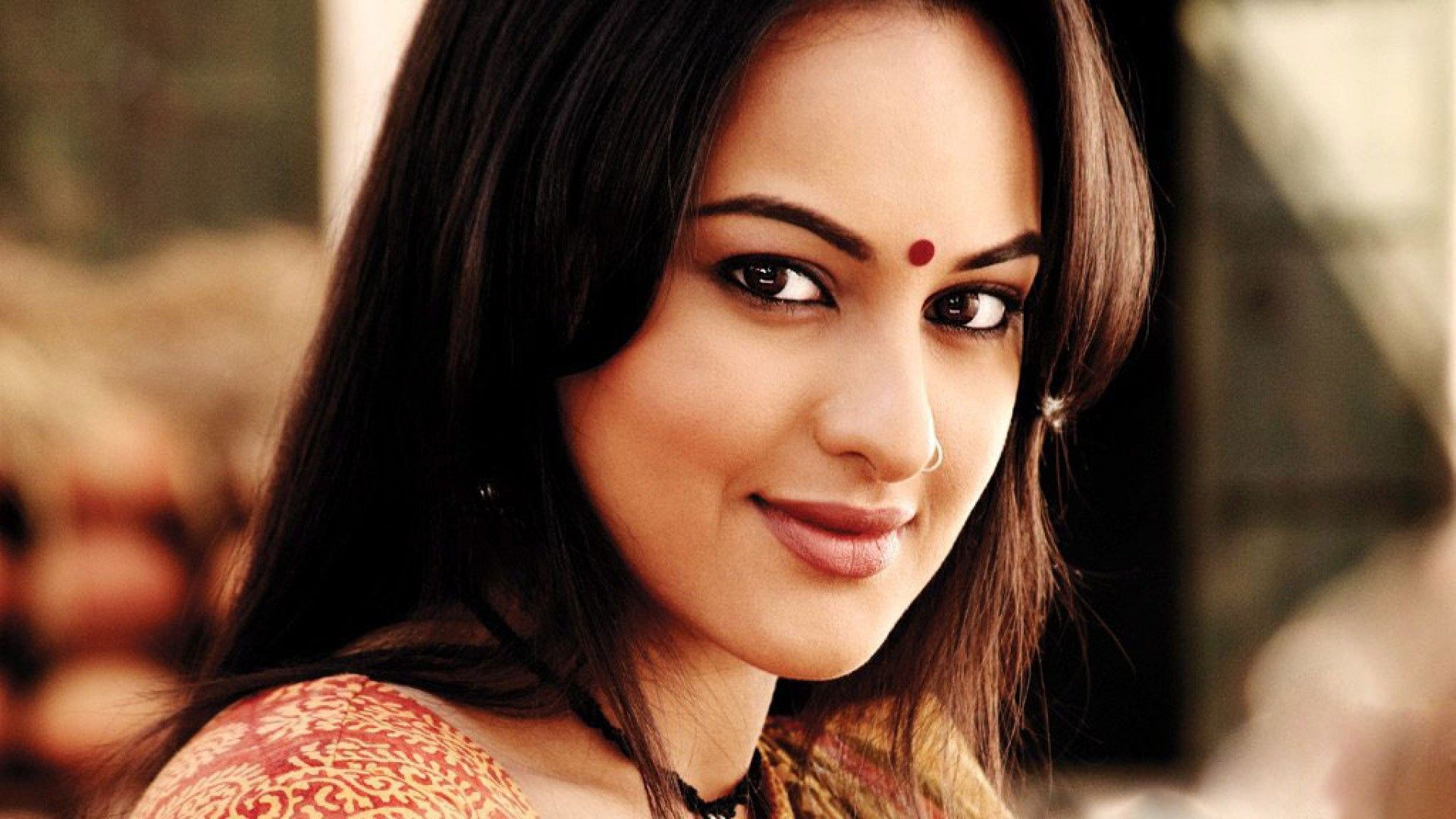 sonakshi sinha 배경 화면 전체 크기,머리,얼굴,눈썹,헤어 스타일,아름다움