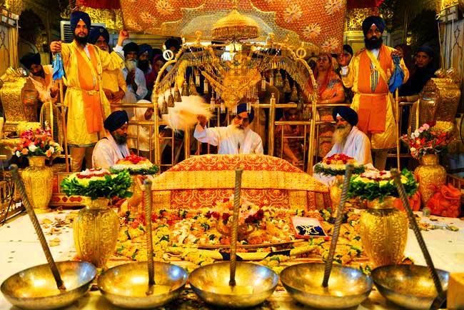 guru granth sahib ji wallpapers,ritual,bazaar,event,worship,shrine