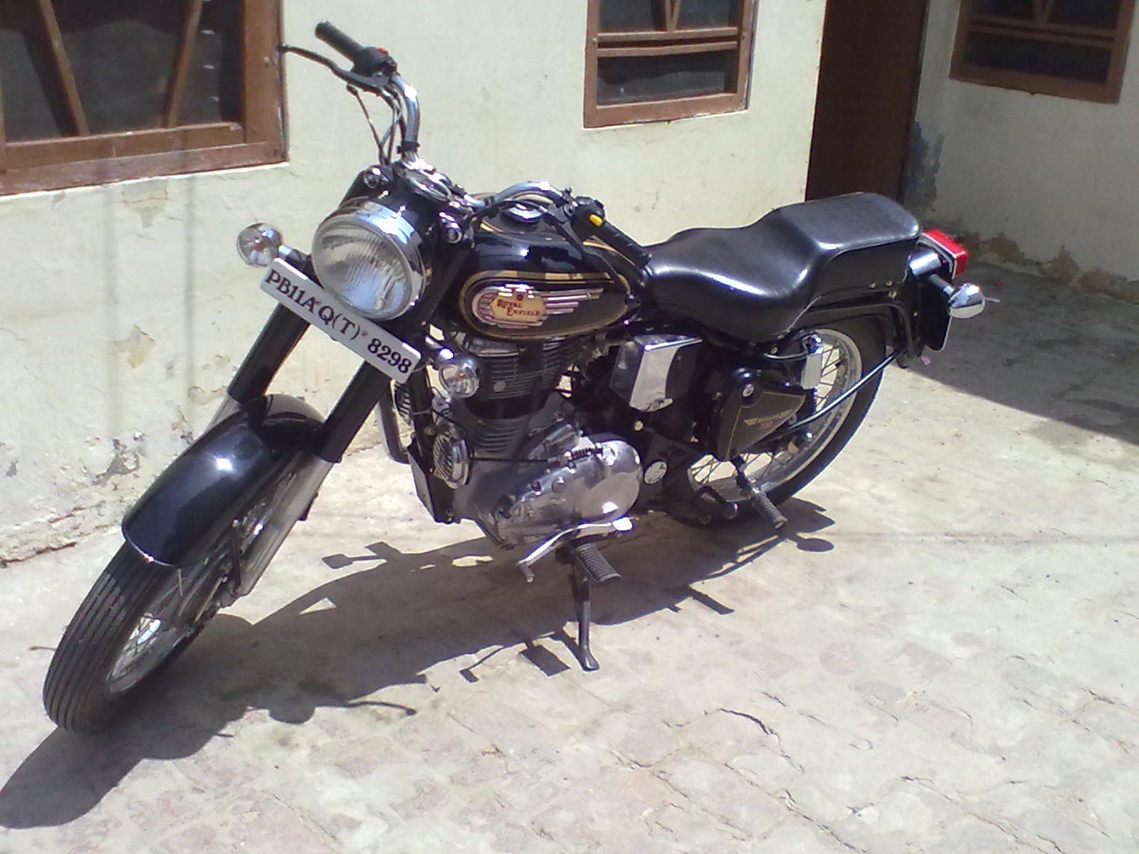 punjabi bullet wallpapers,land vehicle,motorcycle,vehicle,alloy wheel,motor vehicle