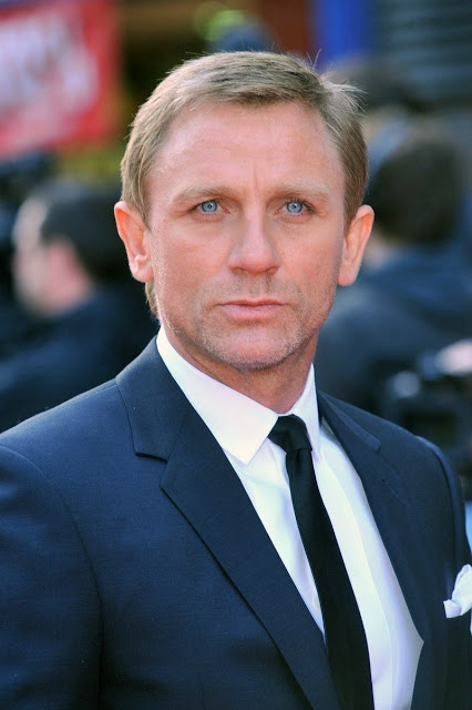 daniel craig fondos de pantalla hd,frente,oficial,trabajador de cuello blanco,traje,persona de negocios