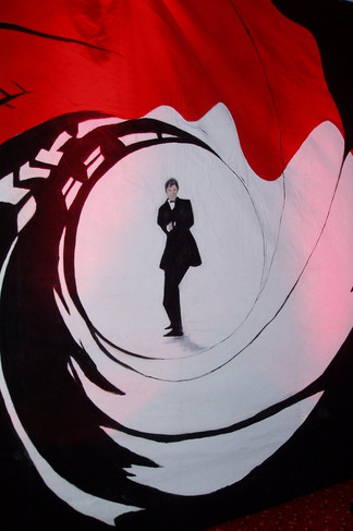 James Bond Iphone Wallpaper Darkness Illustration Black And White Photography Fictional Character Wallpaperuse