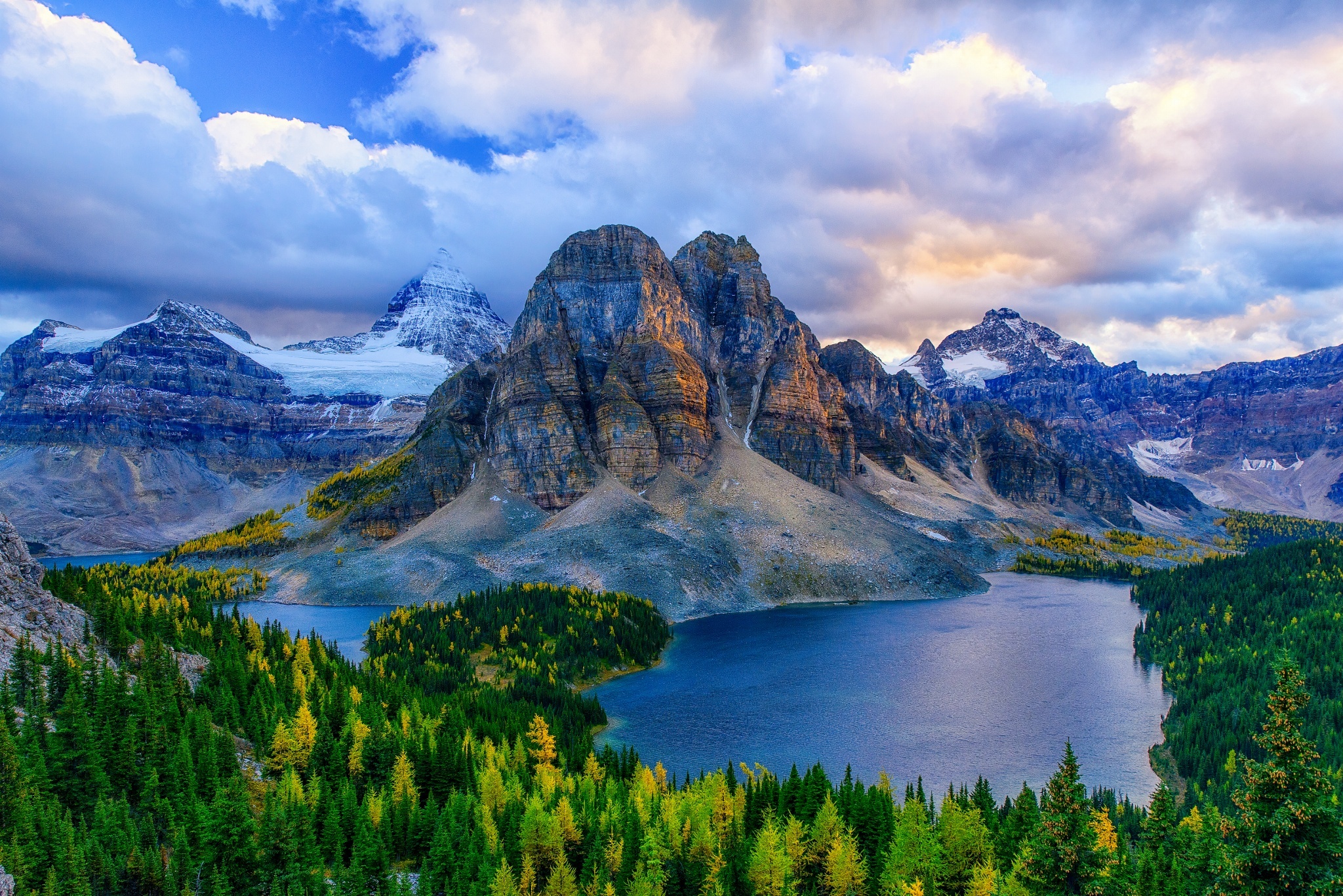 carta da parati british columbia,montagna,paesaggio naturale,natura,catena montuosa,cielo