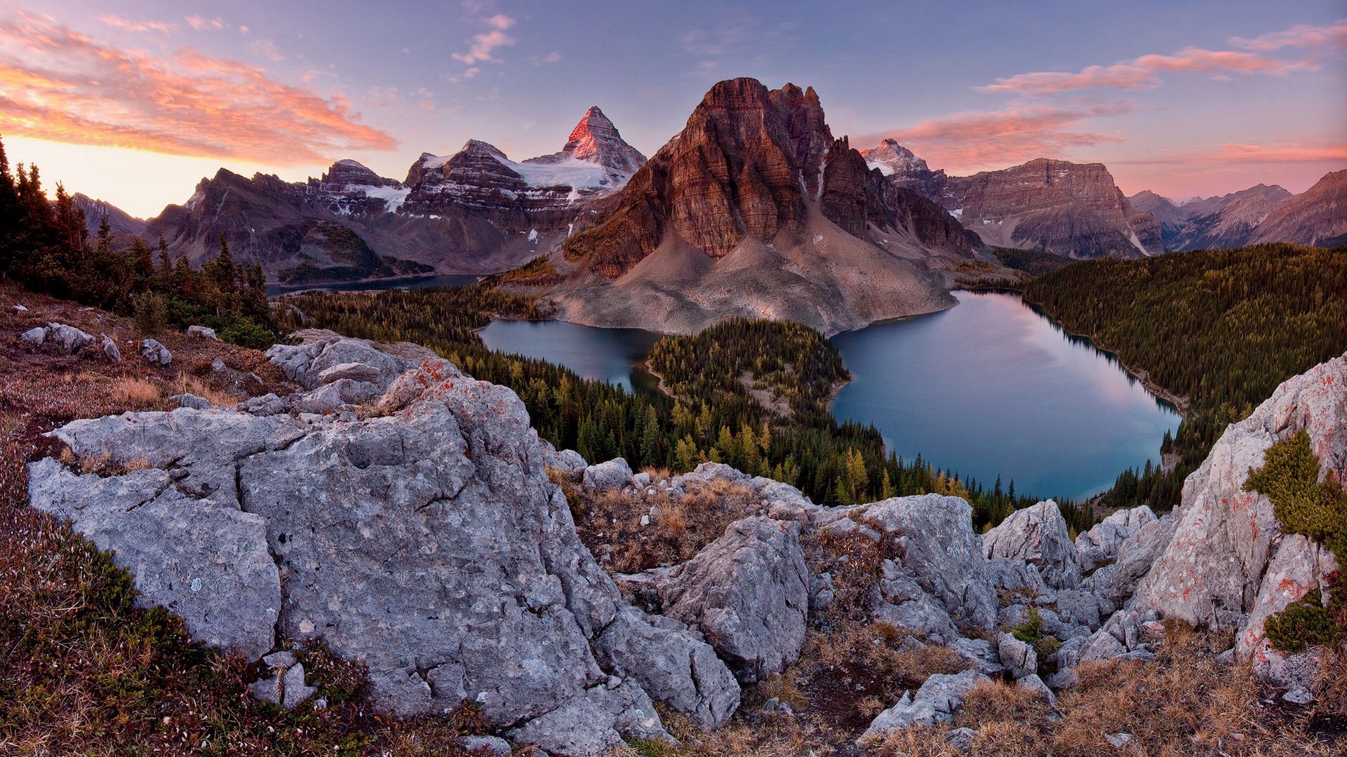 fondo de pantalla de columbia británica,montaña,paisaje natural,naturaleza,cordillera,cielo