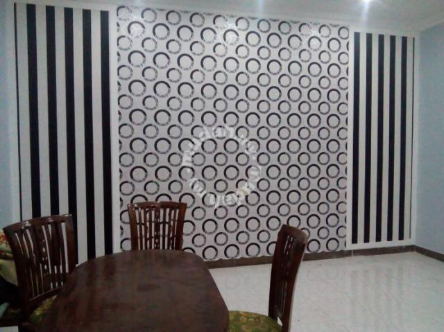 upah pasang wallpaper,room,property,wall,window covering,interior design