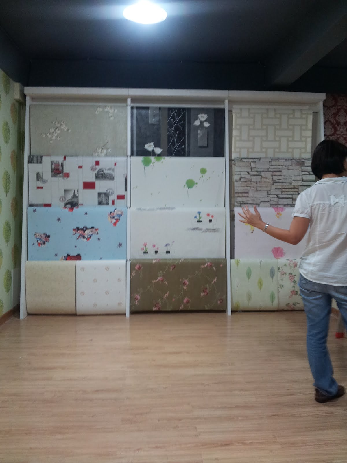 kedai wallpaper,floor,flooring,wall,room,wood