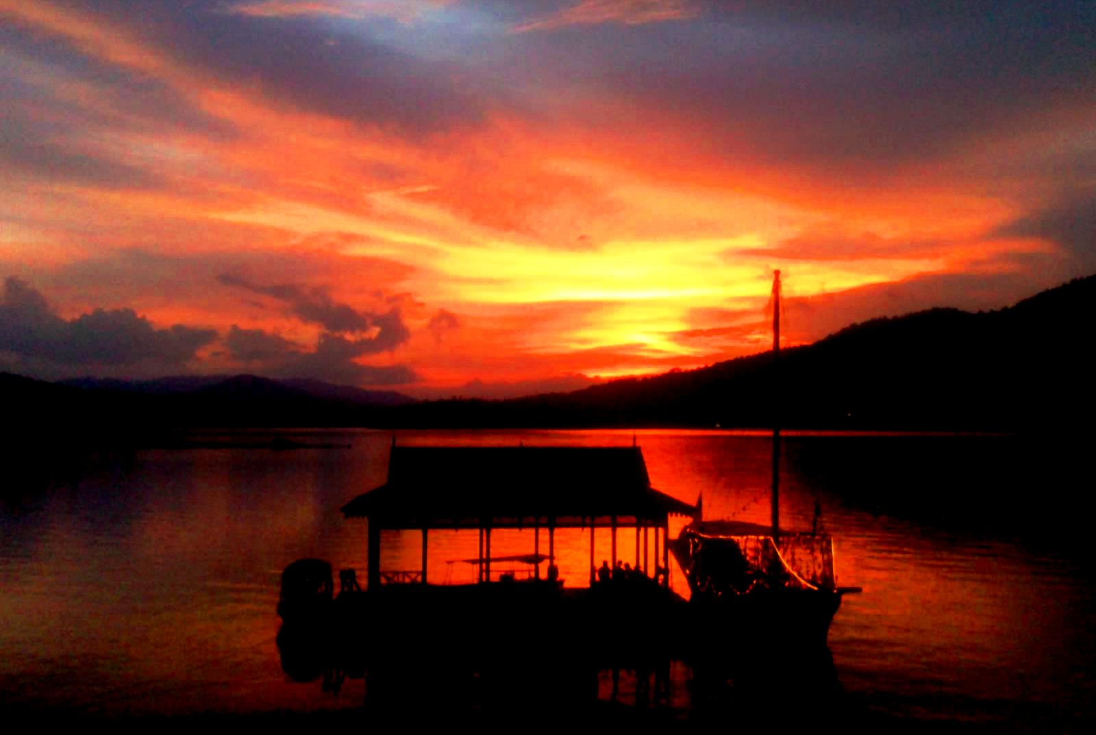 wallpaper waktu,sky,afterglow,red sky at morning,sunset,nature