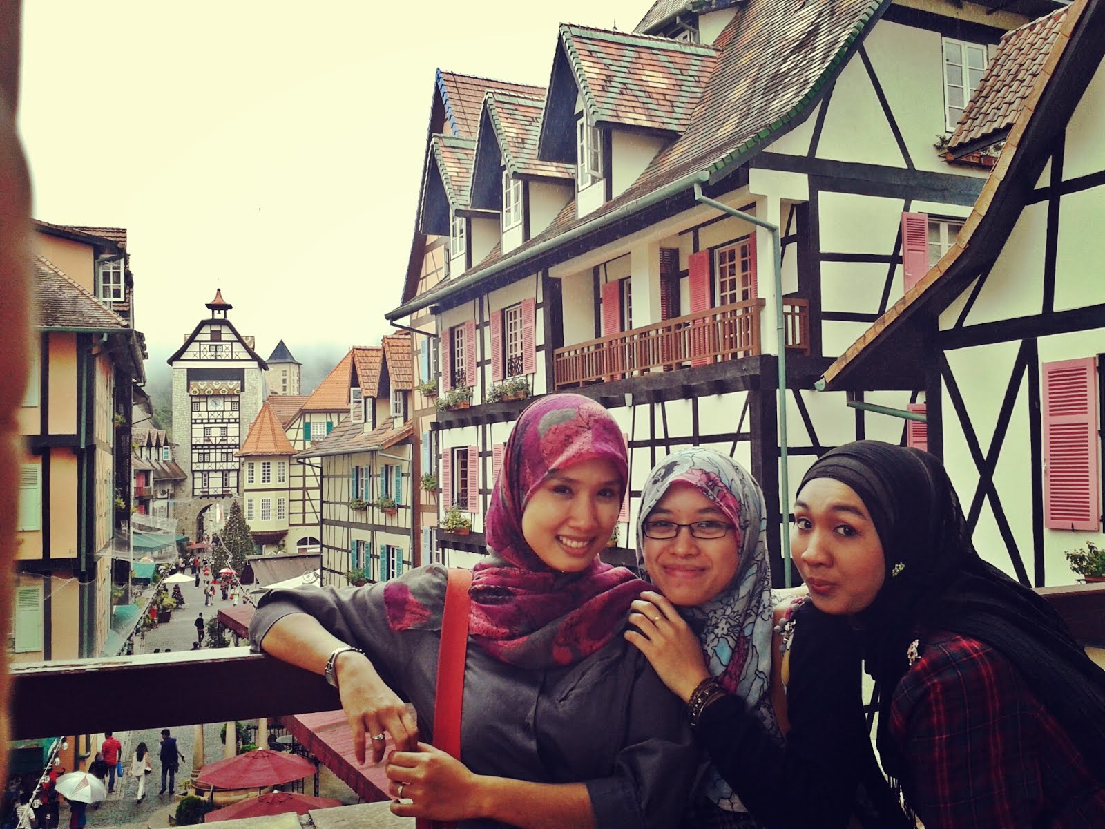 korea wallpaper melaka,people,selfie,town,tourism,fun (644334