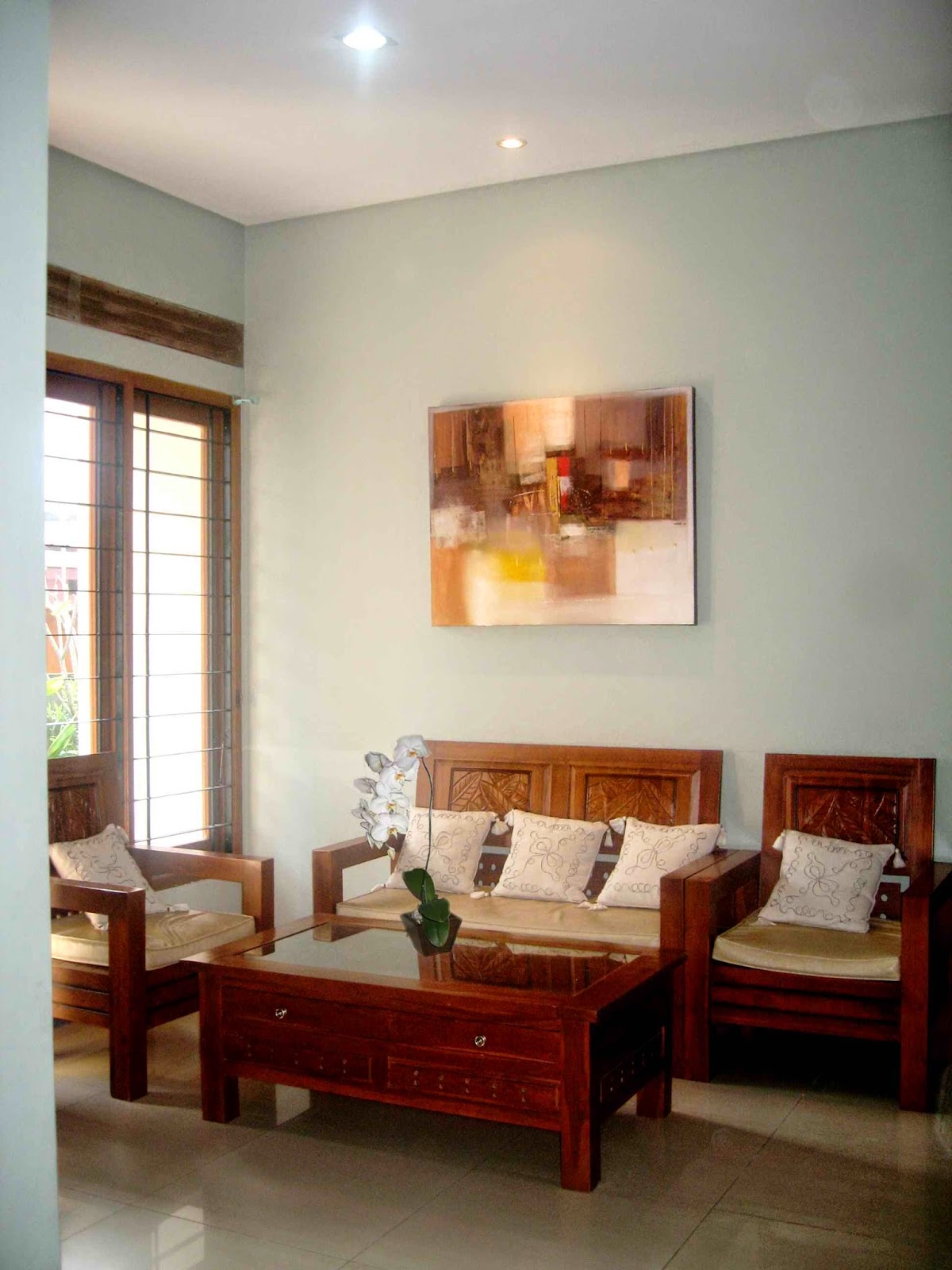 motif wallpaper untuk ruang tamu sempit,room,furniture,living room,interior design,property