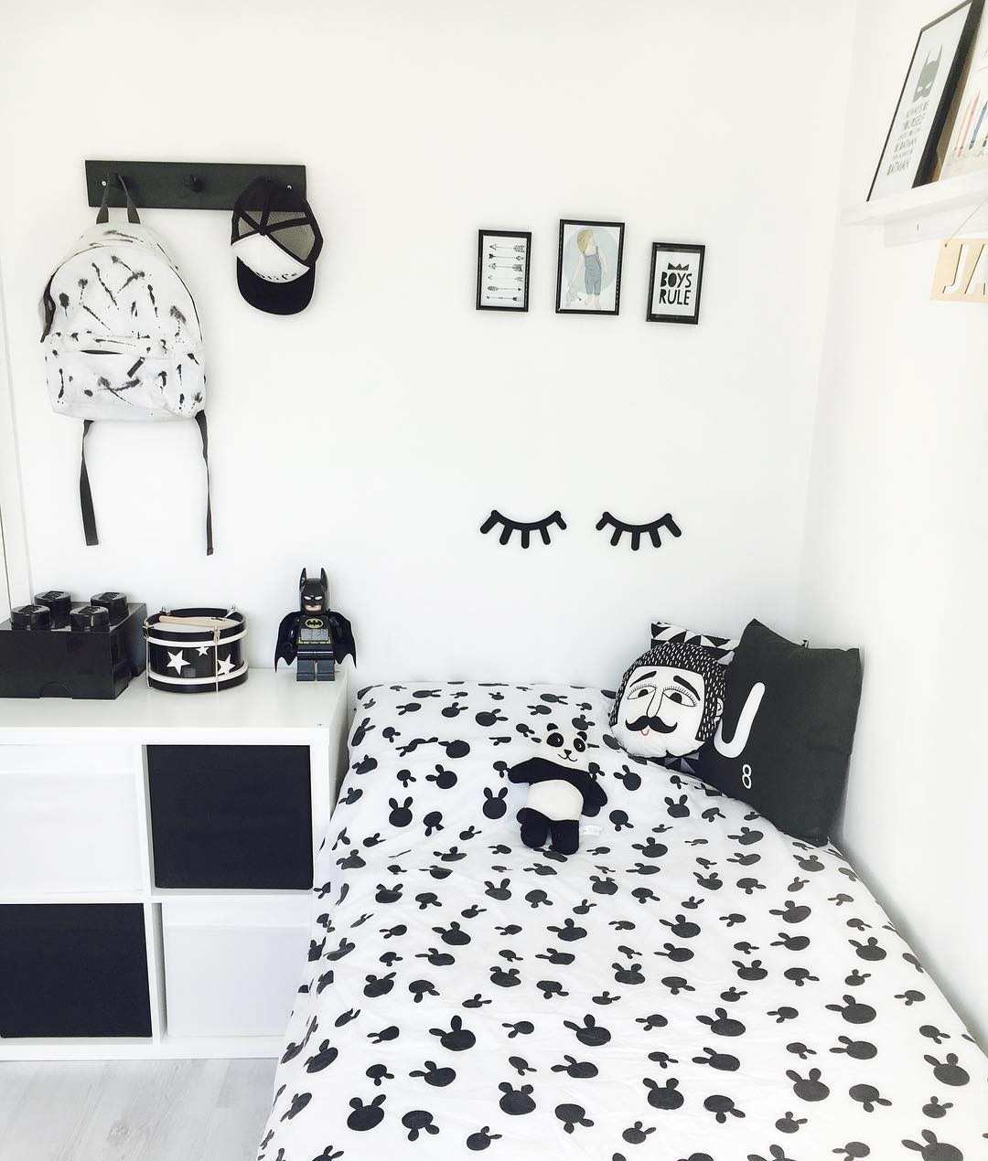 배경 dinding 카마르 hitam putih,하얀,검정색과 흰색,검정,흑백 사진,침실