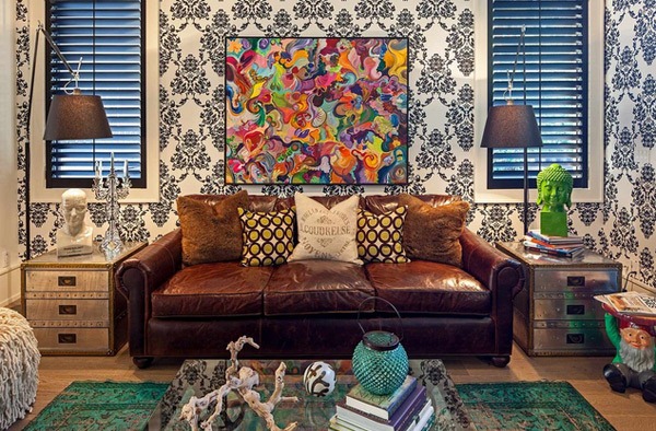 papel tapiz con motivos tembok,sala,mueble,habitación,diseño de interiores,sofá