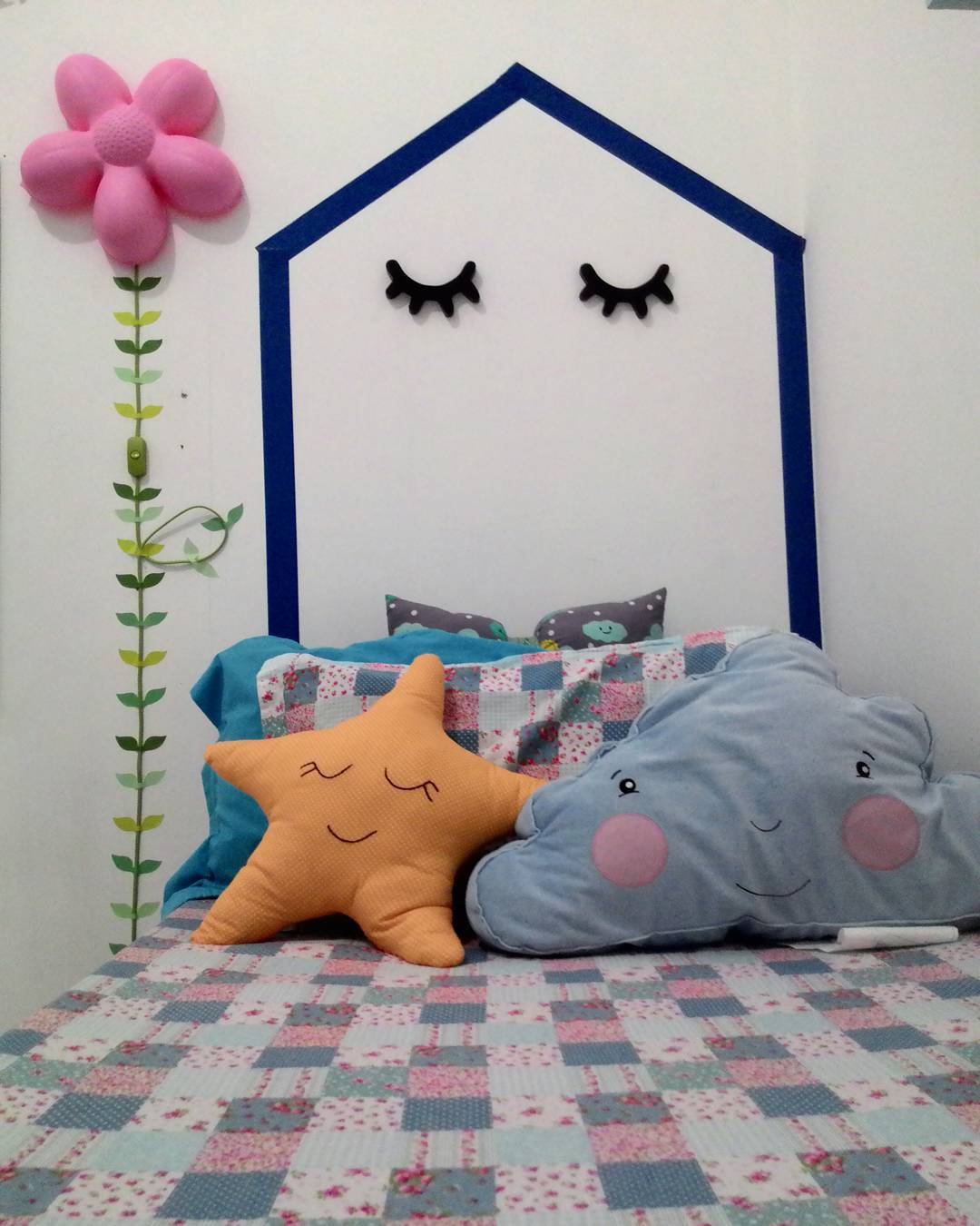 ハルガ壁紙dinding kamar anak perempuan,ルーム,壁,ベッド,家具,寝室