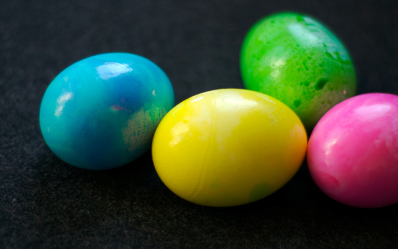 wallpapers for tablets free download,easter egg,colorfulness,ball,egg,food