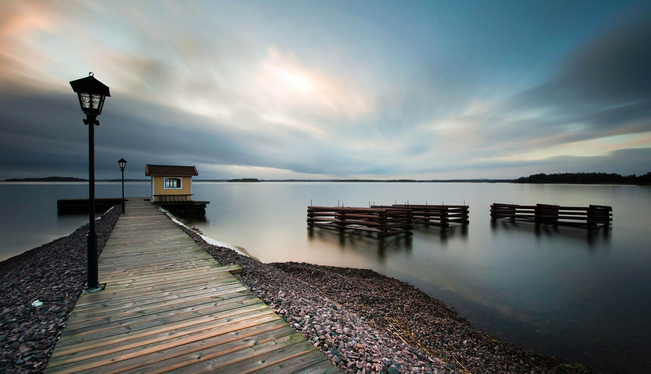 tapete 1336x768,himmel,wasser,natur,seebrücke,natürliche landschaft