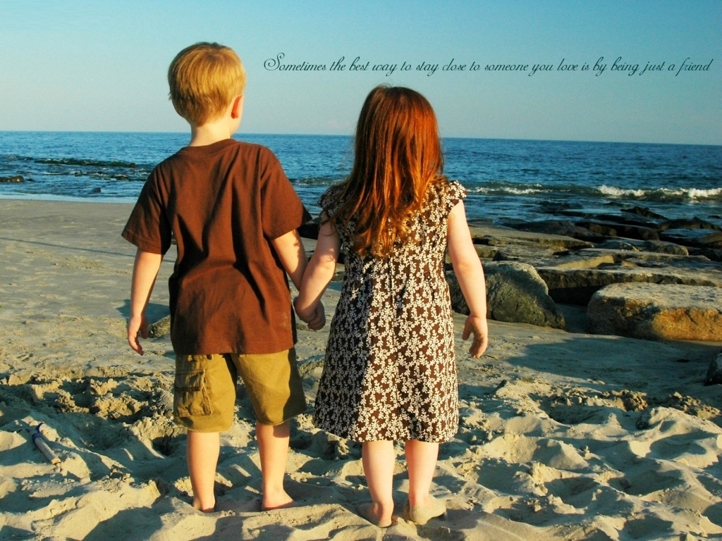 fondos de pantalla de amistad de niño y niña,gente en la playa,vacaciones,mar,divertido,amistad