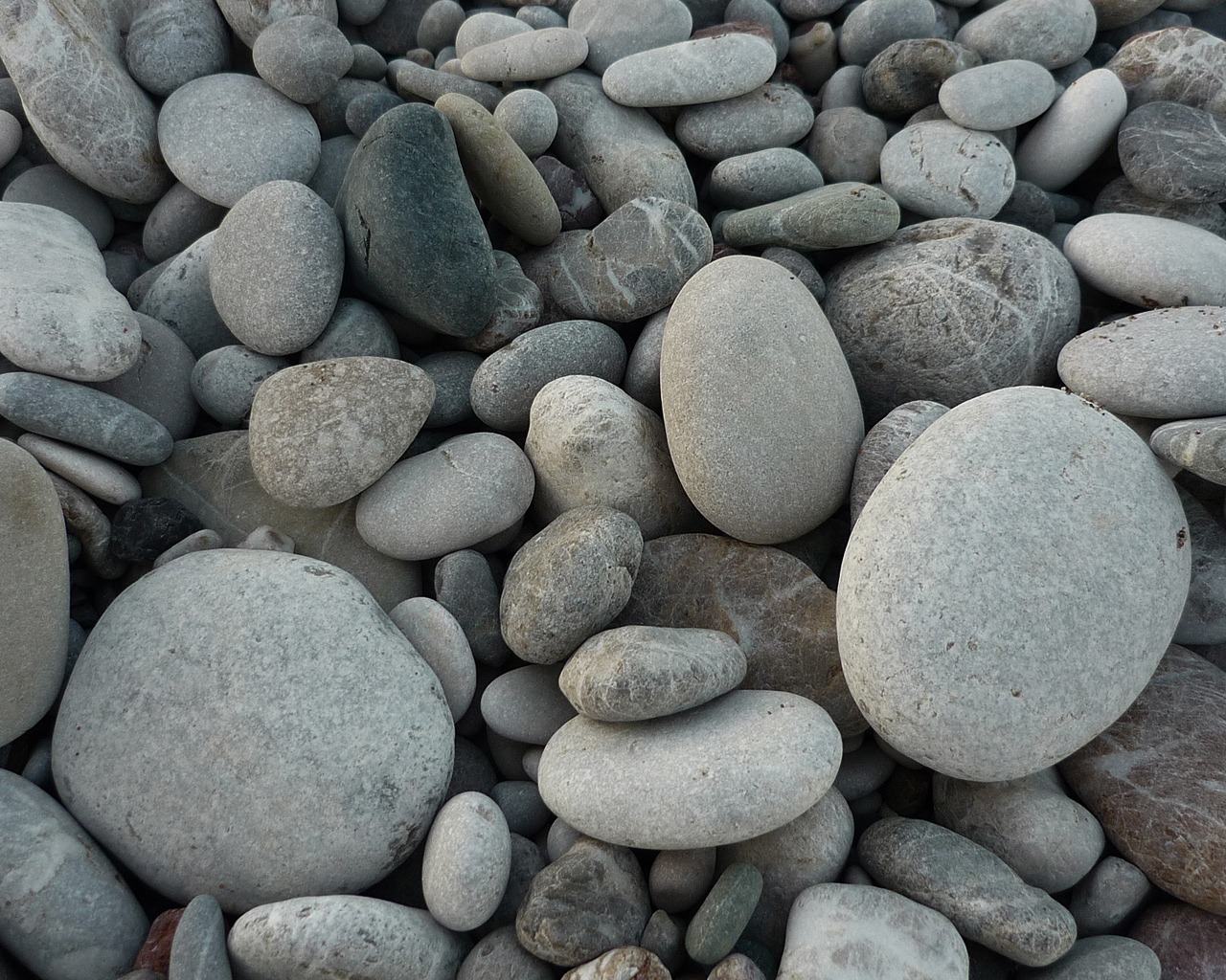 石の島のiphoneの壁紙,小石,岩,砂利,玉石,岩盤