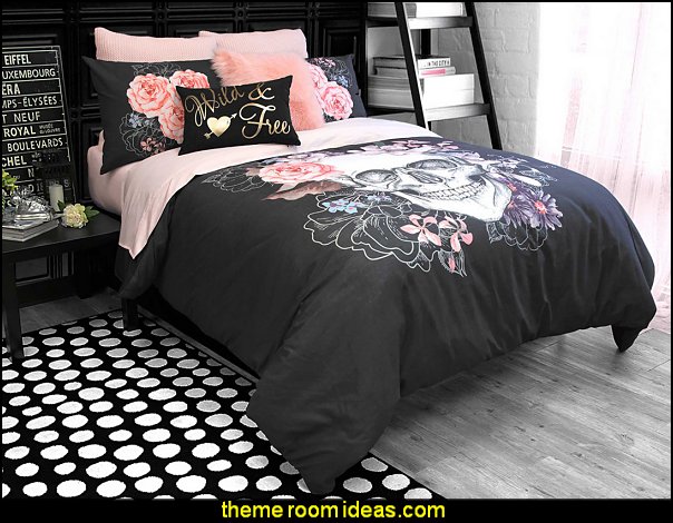 寝室の頭蓋骨の壁紙,黒,ベッドシーツ,羽毛掛け布団カバー,ベッド,家具