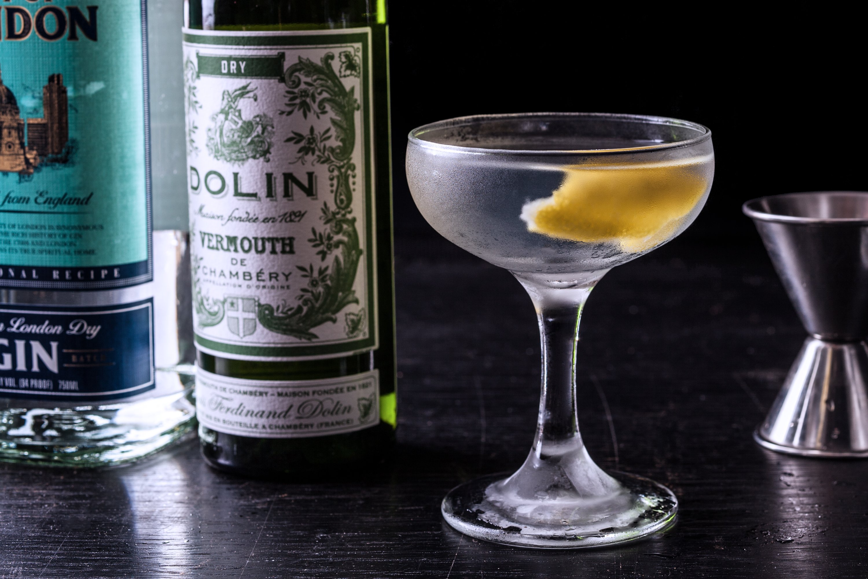 fond d'écran martini,boisson alcoolisée,boisson,boisson distillée,liqueur,verres à pied