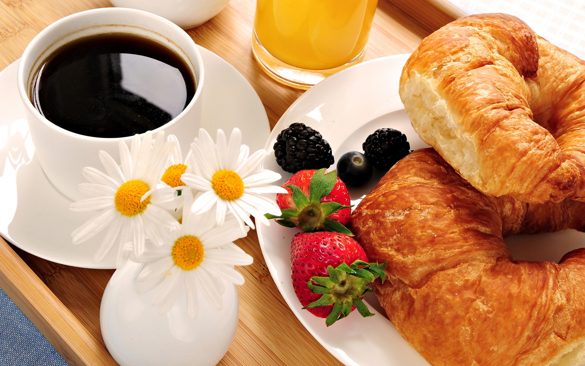 breakfast wallpaper,croissant,food,dish,breakfast,cuisine