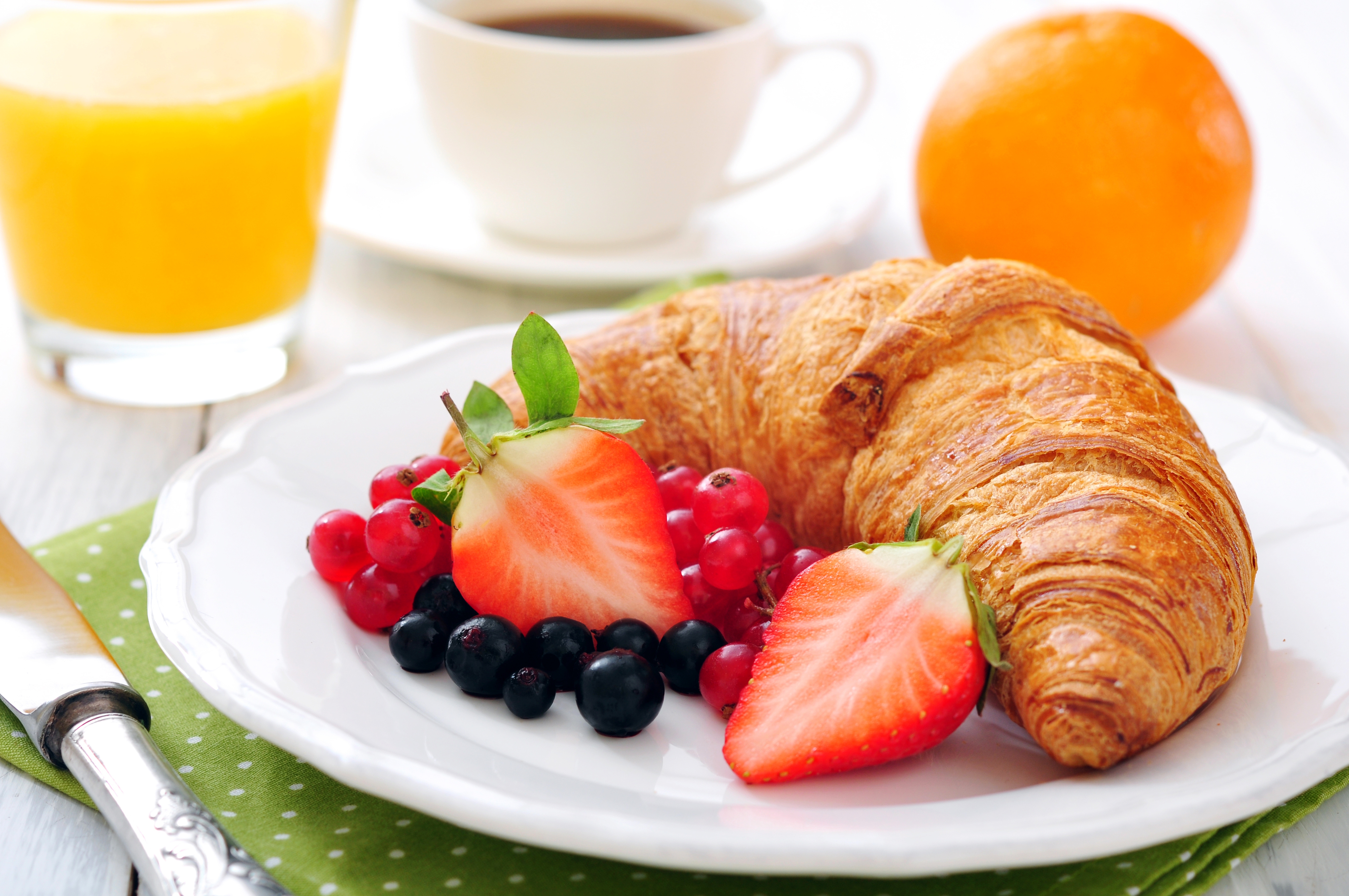 breakfast wallpaper,croissant,food,orange juice,breakfast,dish