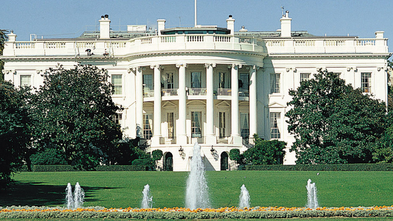 white house wallpaper,building,landmark,classical architecture,estate,mansion