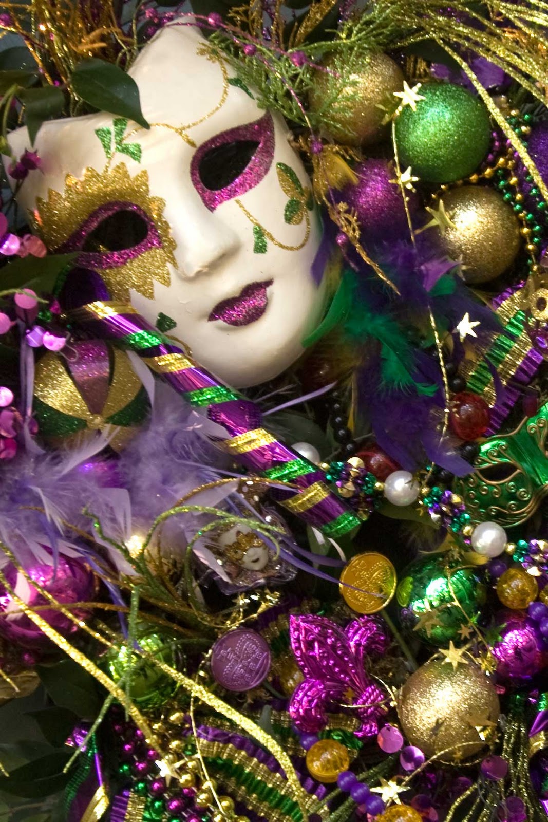 mardi gras wallpaper,purple,mask,festival,mardi gras,carnival