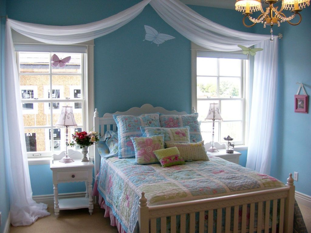 papel pintado en colores pastel para dormitorios,dormitorio,mueble,cama,habitación,marco de la cama