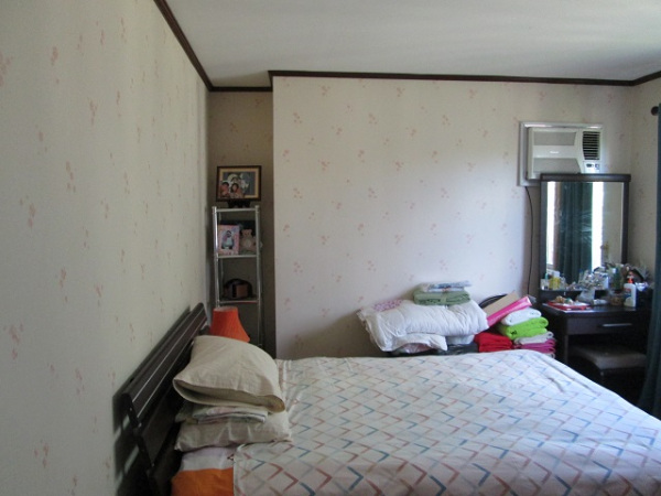 vinyl wallpaper philippines,bedroom,room,property,bed,furniture