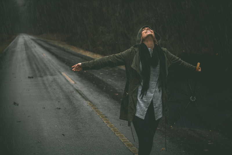 caption wallpaper,atmospheric phenomenon,standing,darkness,photography,outerwear