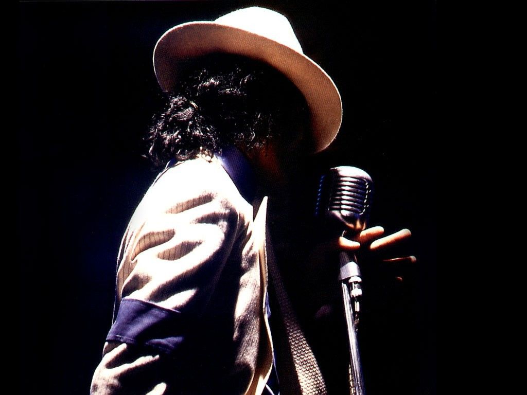 michael jackson live wallpaper,microphone,music,entertainment,microphone stand,music artist