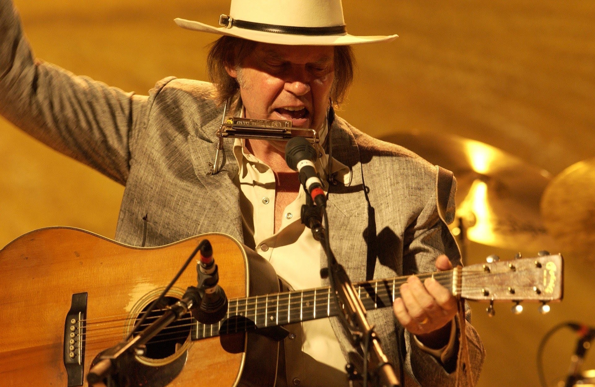 fond d'écran neil young,guitare,musicien,instrument de musique,la musique,guitariste