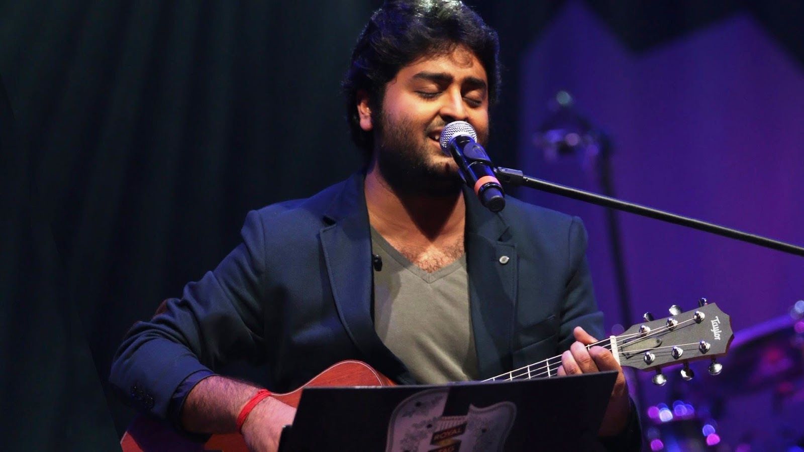 arijit singh hd wallpaper,music,entertainment,performance,musician,music artist