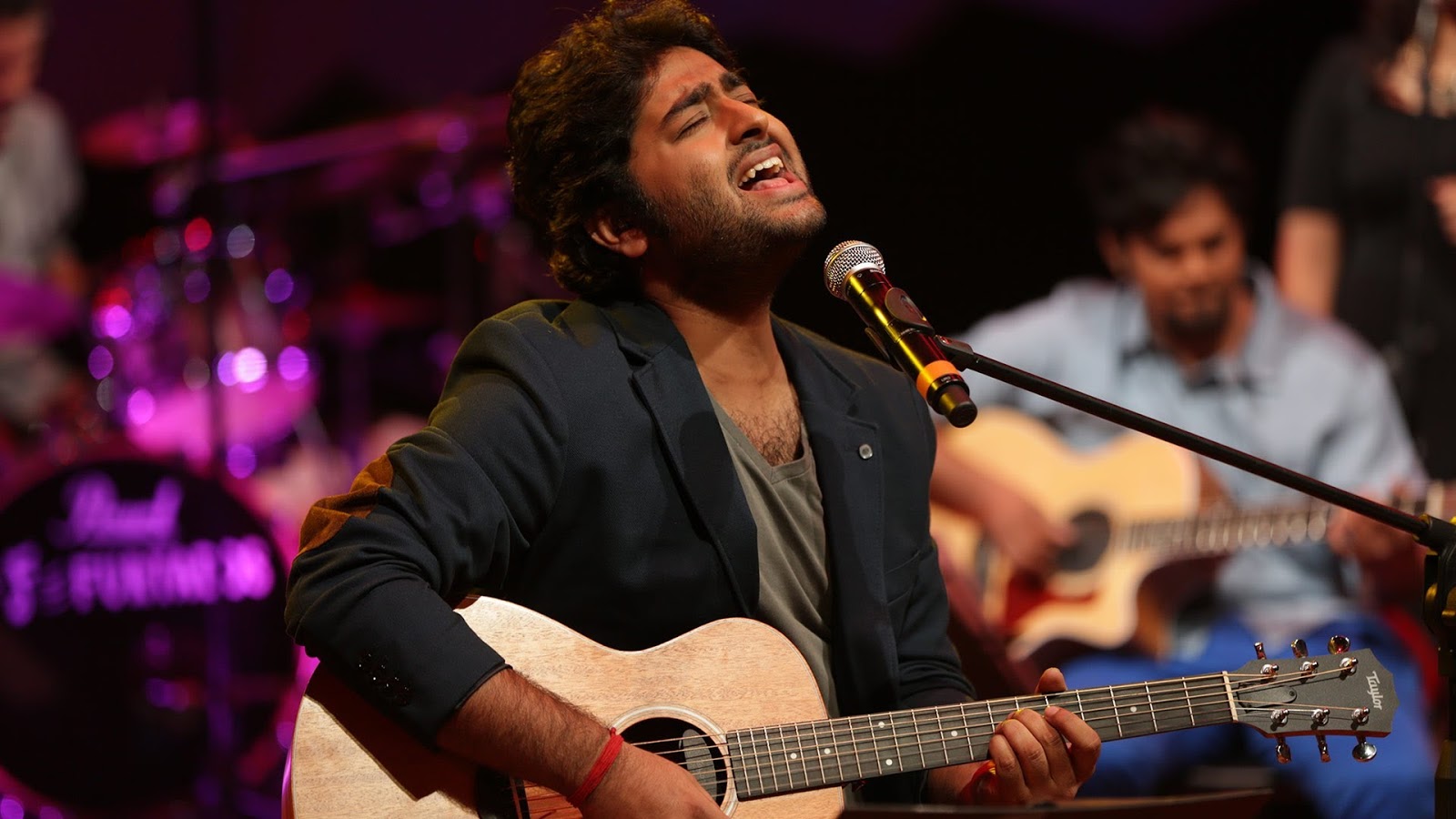 arijit singh hd wallpaper,musik ,performance,musiker,unterhaltung,gitarre