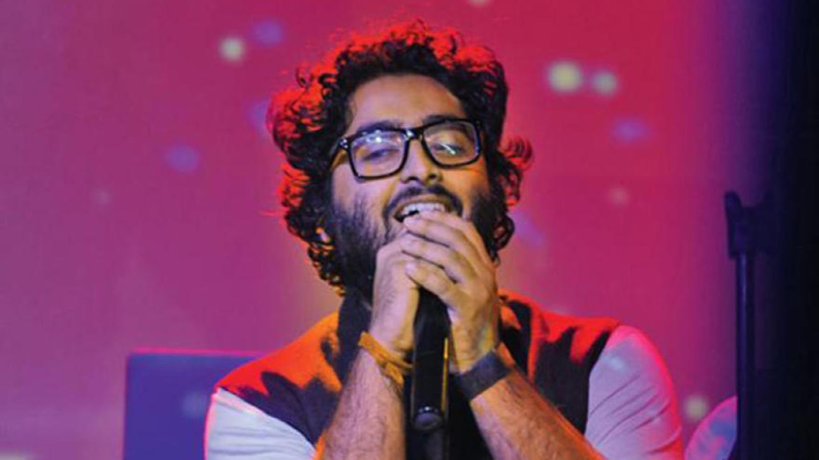 arijit singh hd wallpaper,music artist,performance,singer,singing,music