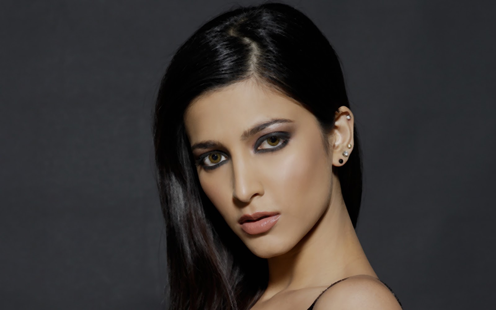 shruti hassan wallpaper,hair,face,eyebrow,beauty,skin