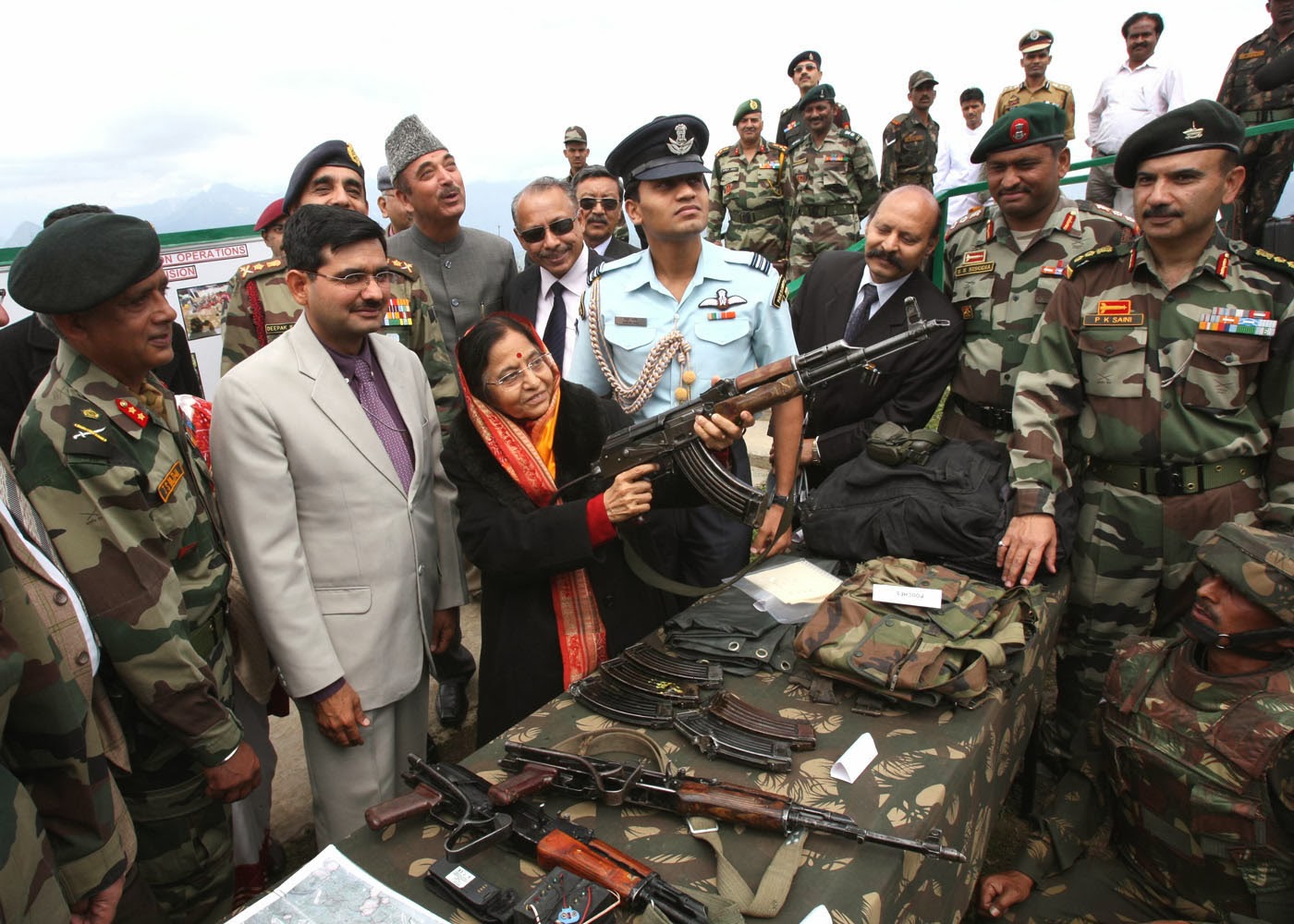 インド軍の写真の壁紙,軍,兵士,軍の,軍服,ミリタリー迷彩