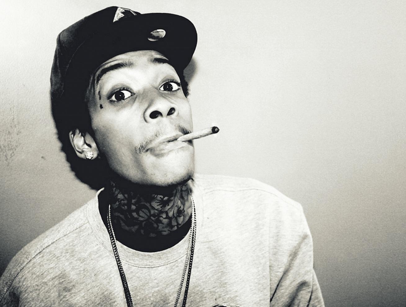 wiz khalifa fond d'écran hd,blanc,fumeur,moustache,lèvre,cool