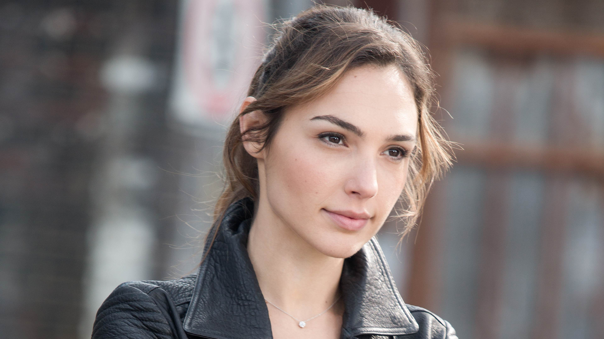 gal gadot wallpaper,hair,face,hairstyle,eyebrow,beauty